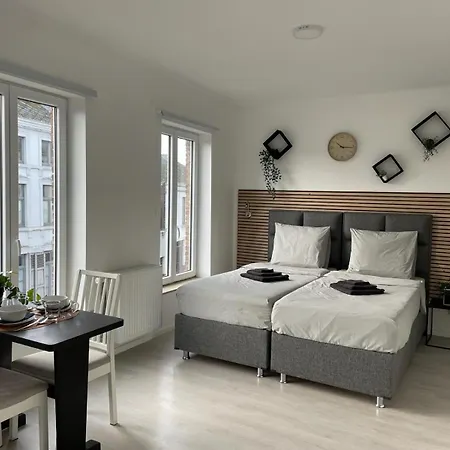 فندق مبيت وإفطار La Ferme Du Chateau - 1 *